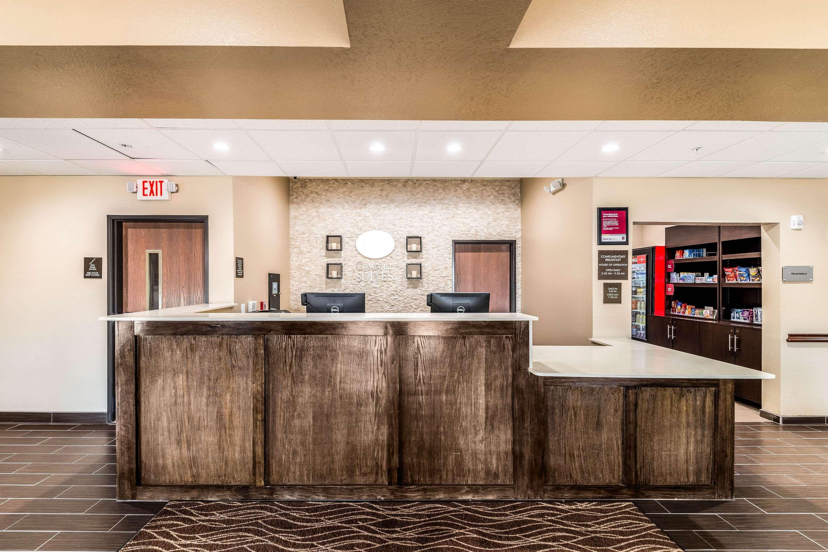 Comfort Suites Grand Prairie - Arlington North Buitenkant foto