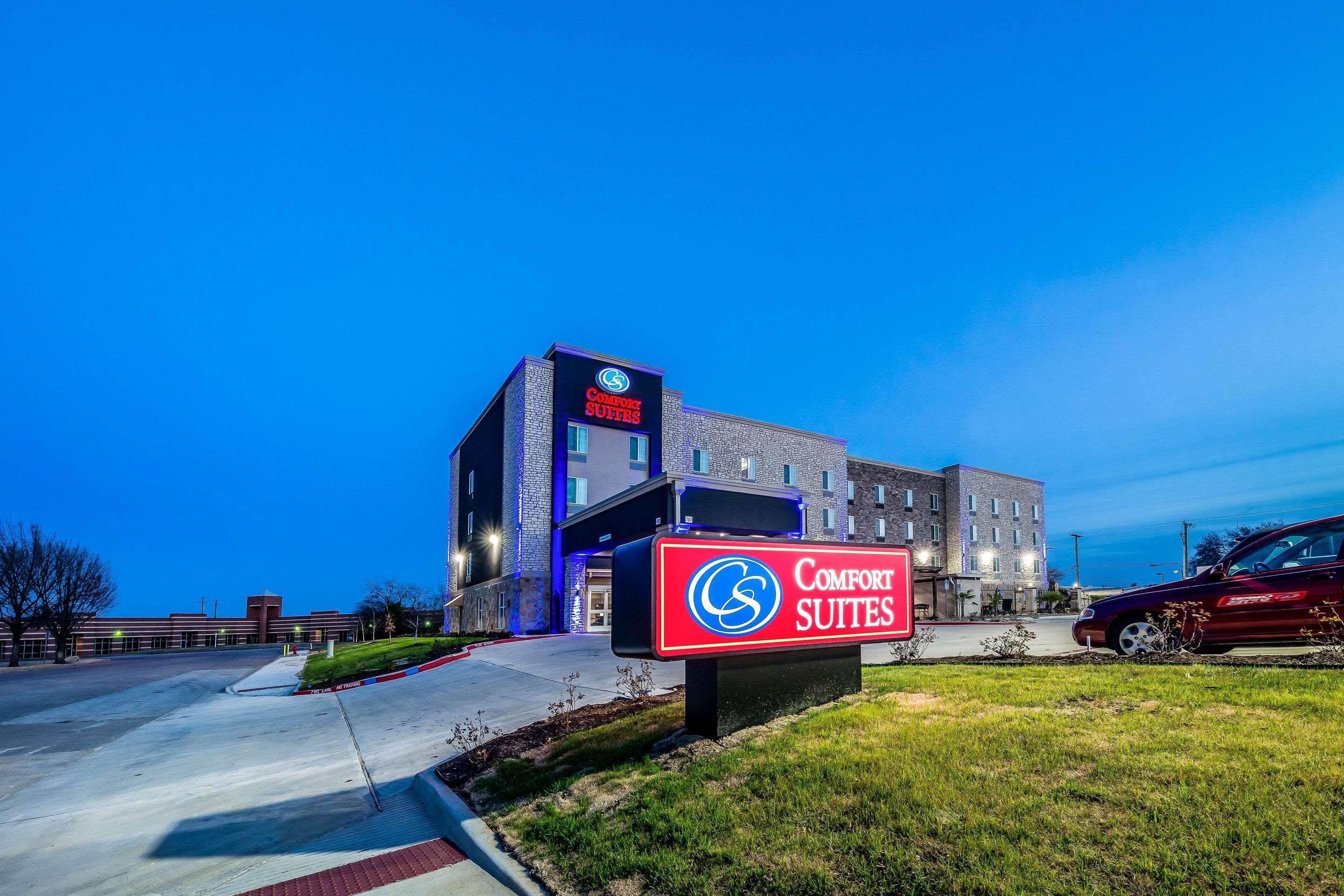 Comfort Suites Grand Prairie - Arlington North Buitenkant foto